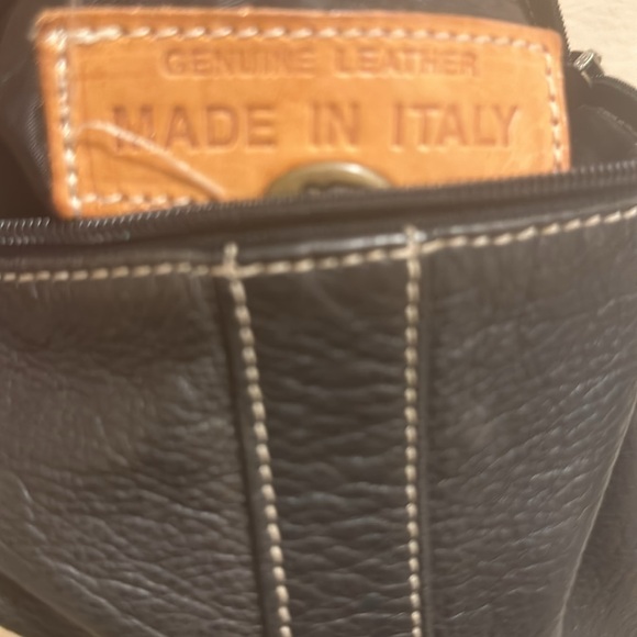 Genuine Leather Made In Italy Bag. Super soft and very clean. - Picture 2 of 4